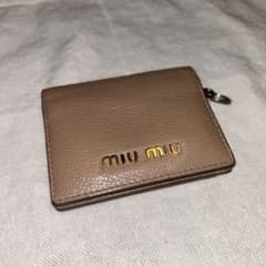 MIU MIU カードケースのサムネイル