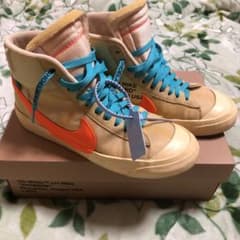 NIKE スニーカー  限界値 即購入可のサムネイル