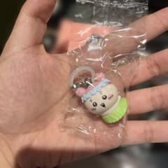 映画ちいかわ 人魚の島編 チャームミニフィギュア 古本のサムネイル