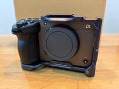 SONY FX30 美品 元箱、純正バッテリー付 FALCAM ケージセット - メルカリ