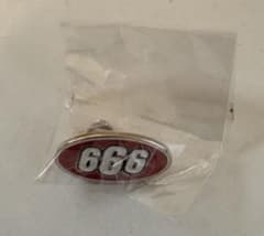 【新品】Supreme 17ss 666 Oval Pin ピンズのサムネイル