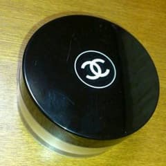CHANEL  フェイスパウダー 残9割以上のサムネイル