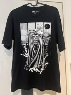 UNIQLO UT ベルセルク Tシャツ ブラックのサムネイル