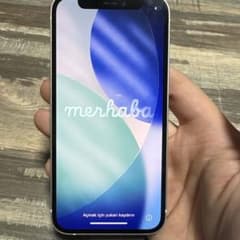 Apple iPhone 12 ホワイト 本体のサムネイル