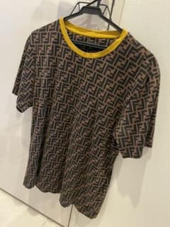 FENDI f柄　Tシャツのサムネイル