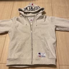 パーカーのサムネイル