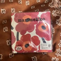 [お値下げ中！]marimekko 花柄ペーパーナプキンのサムネイル