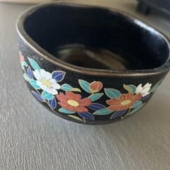 茶碗 黒地 花柄 抹茶碗 茶道具 骨董品 アンティーク - メルカリ