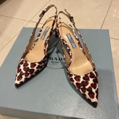 新品　PRADA ハートスリングバックポンプパンプスのサムネイル
