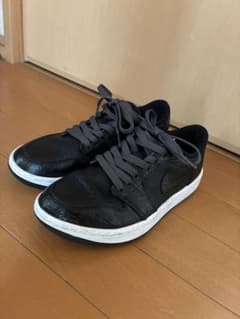 NIKE AIR JORDAN スニーカー 黒 クロコ型押しのサムネイル