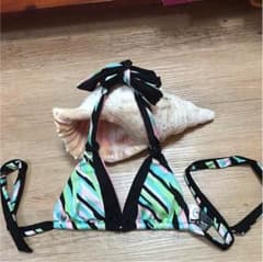 ボルコム水着トップスのサムネイル