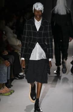 COMME des GARÇONS HOMME PLUS 24FW 燕尾シャツのサムネイル