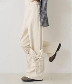 リボン付き カーゴパンツ アイボリーのサムネイル
