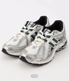 New Balance 1906R スニーカーのサムネイル