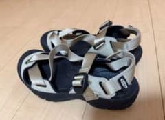 美品　KEEN ZERRAPORTⅡメンズ サンダル 黒とベージュ　キーンのサムネイル