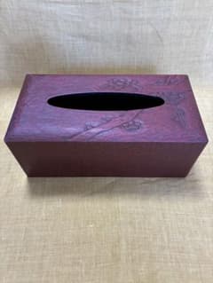 鎌倉彫 ティッシュケース 漆藤 銘あり 梅 彫刻 漆塗りのサムネイル