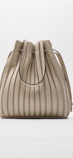 ZARA プリーツバックのサムネイル