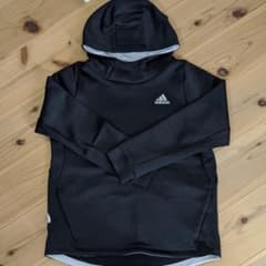 男の子 adidas トレーナーのサムネイル