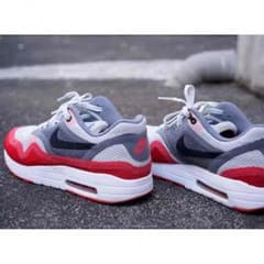 Nike air max 1のサムネイル
