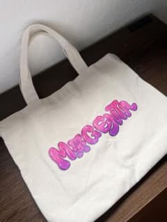 BossNoeul✴︎Noeul✴︎Its Magentaトートバッグのサムネイル