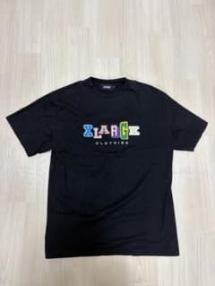 XLARGE カラフル刺繍ロゴ Tシャツ ブラックのサムネイル