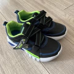 skechers 光るスニーカー 20cmのサムネイル