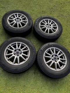 タイヤホイールセット 16インチ スタッドレスのサムネイル
