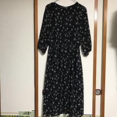 クローバー様専用♡GRL 花柄ロングワンピース♡のサムネイル