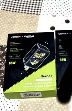 UGREENキィニチ　原神 3-Port 急速充電Charger 65W 1個のサムネイル