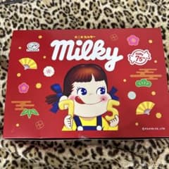 不二屋 ペコちゃんミルキーBOX 2026 福袋 - メルカリ
