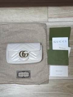 GUCCI グッチ GGマーモント 白 ホワイト 領収書付き 正規品 GUCCI グッチ GGマーモント 白 ホワイト 領収書付き 正規品 - メルカリ