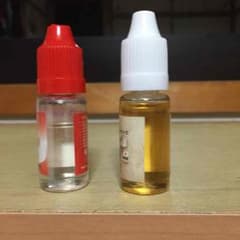 電子タバコリキッドバニラ味、レッドブル味のサムネイル