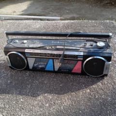 メルカリ祭り12月16日迄の限定価格！シャープ　TVラジカセ　ジャンク品 メルカリ祭り12月16日迄の限定価格！シャープ TVラジカセ ジャンク品