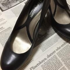 黒パンプスのサムネイル