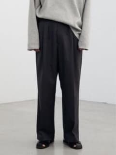 WOOL HERRINGBONE SLACKSのサムネイル