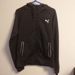 puma パーカー　Lサイズ未使用のサムネイル
