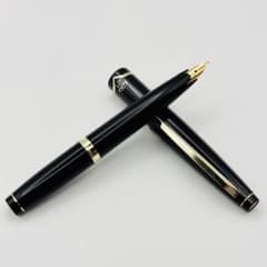 【美品】セーラー万年筆 21K 細字 ゴールド系 極美品 セーラー万年筆 21K 21金 ブラック ゴールド カートリッジ式 黒