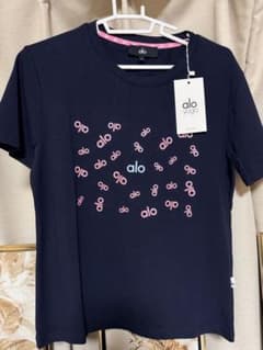 alo yoga Tシャツ Sサイズのサムネイル
