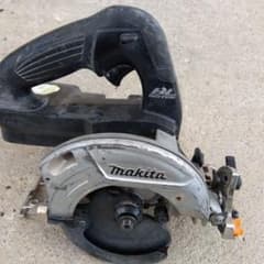 マキタ　充電マルノコ　14.4V　ジャンクのサムネイル
