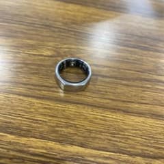Oura Ring Gen3 Heritage Silver US8 純正充電器のサムネイル