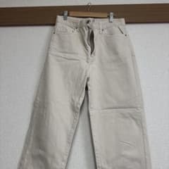 WILD JEANS ベージュ ストレートデニムのサムネイル