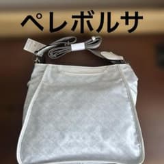 新品 PELLE CONNI ホワイトショルダーバッグ 軽量 - メルカリ