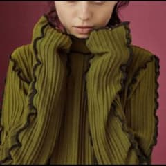 イネラ　INella ランダムタックメローニットトップス　メローのサムネイル