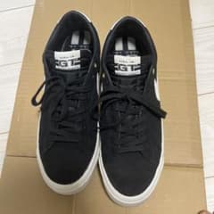 NIKE SB ZOOM BLAZER LOW PRO GTのサムネイル