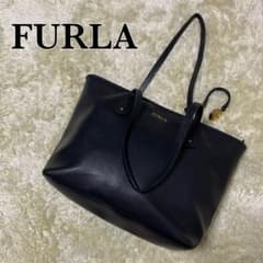 A4可能 FURLA トートバッグ　デイジー　レザー　ブラック　チャームのサムネイル