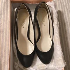 【新品】黒パンプス 8㎝ヒールのサムネイル