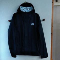 ノースフェイス 新品タグ付 THE NORTH FACEマウンテンパーカーのサムネイル