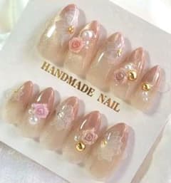 #11【現品】ベージュ ピンク フラワー パール ネイルチップのサムネイル
