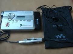 ジャンク】SONY WALKMAN WM-GX688 カセットプレーヤー - メルカリ