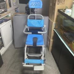 uchie 入浴用車椅子 青のサムネイル